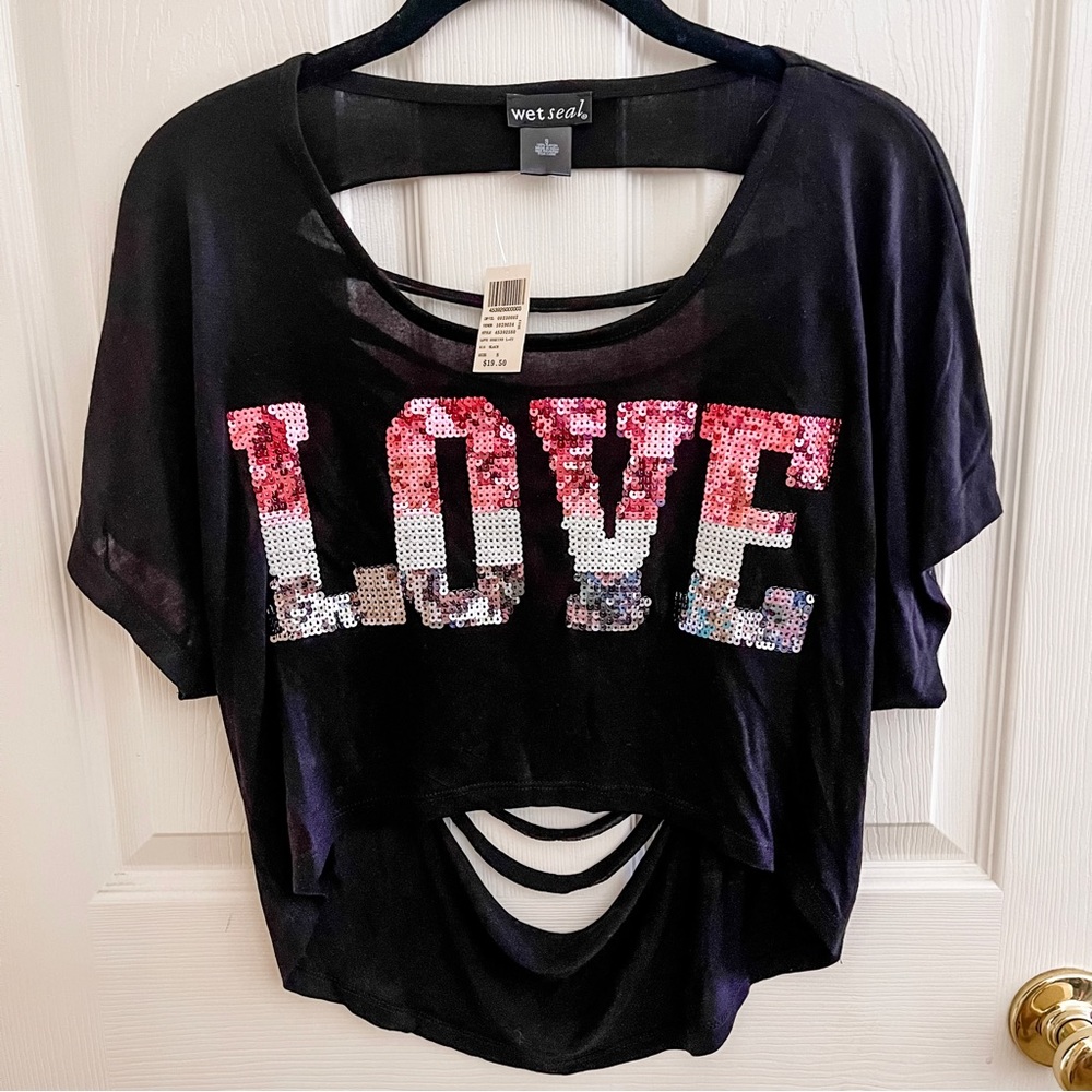 Sequined LOVE high-low Crop Top